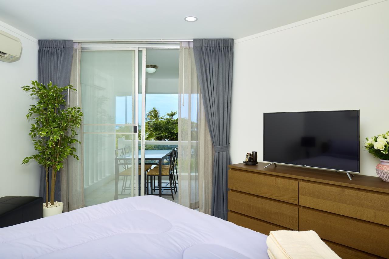 Luxurious Apartment On Jomtien Beach Road Eksteriør billede