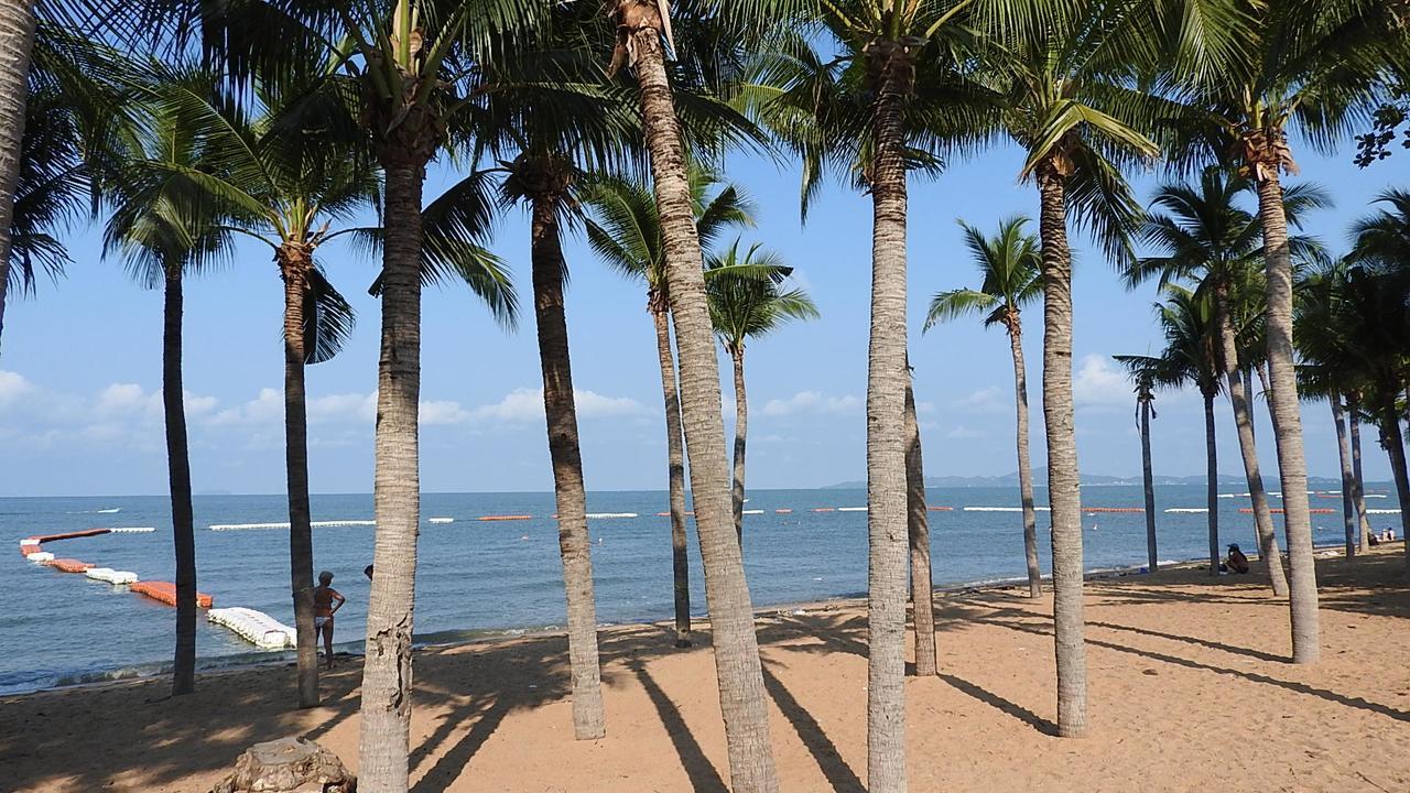 Luxurious Apartment On Jomtien Beach Road Eksteriør billede